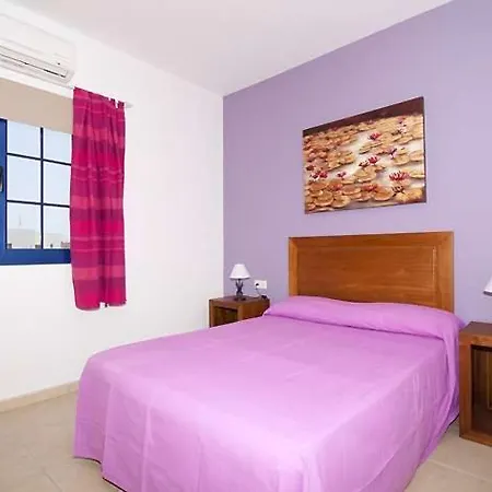 Playa Blanca Sleeps 6 Pool Wifi アパート *