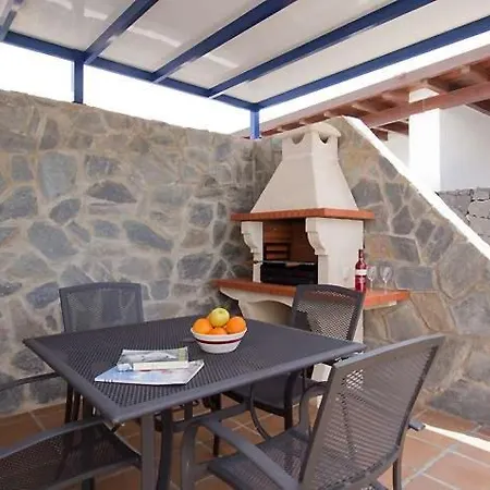 Playa Blanca Sleeps 6 Pool Wifi